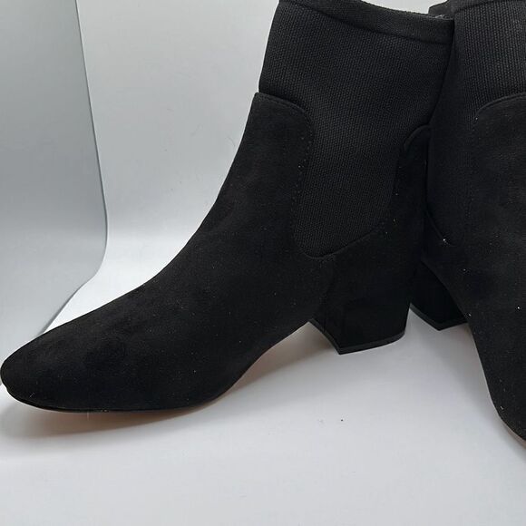 CUSHIONAIRE Women's block heel stretch boot with Memory Foam Padding 7.5 WIDE BL - Picture 7 of 7